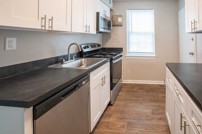 Building Photo - Greenview at Chestnut Run