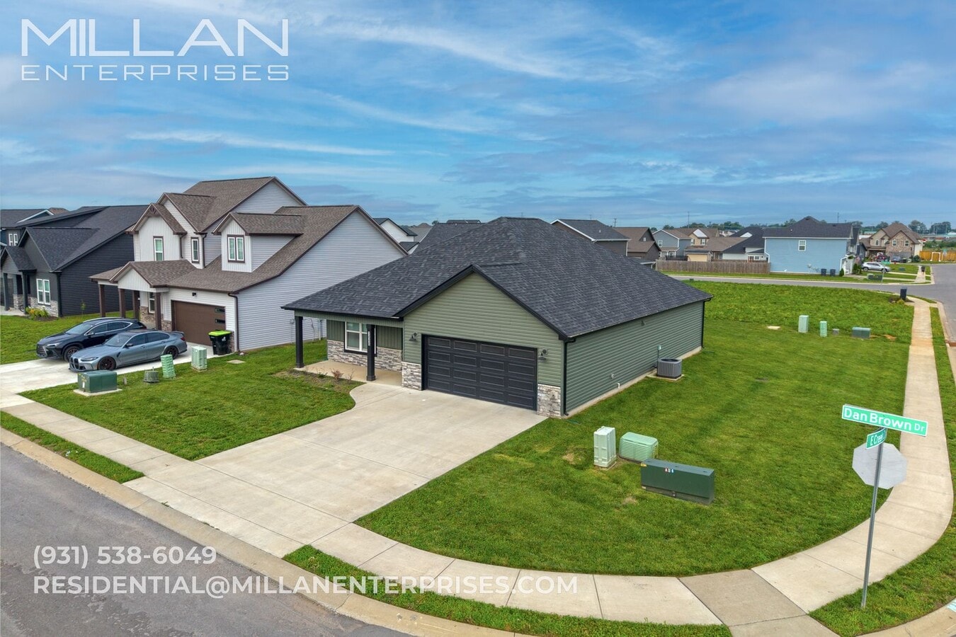 Contemporary Ranch Home with Open-Concept Design, Large Eat-In Kitchen and Covered Patio - Contemporary Ranch Home with Open-Concept Design, Large Eat-In Kitchen and Covered Patio
