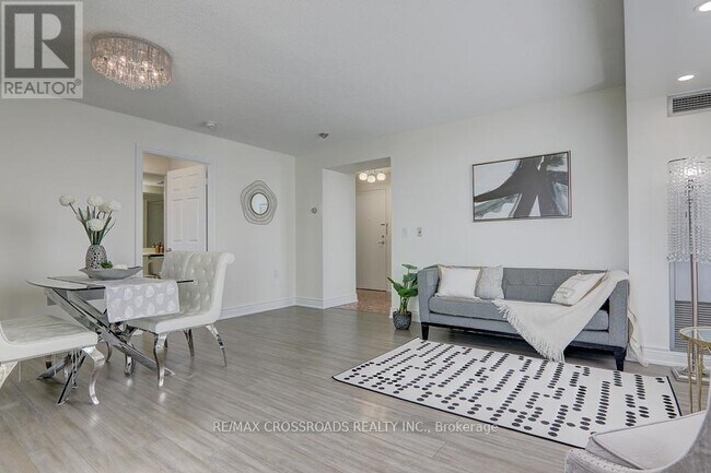 Photo - 2627 McCowan Rd Unit 807