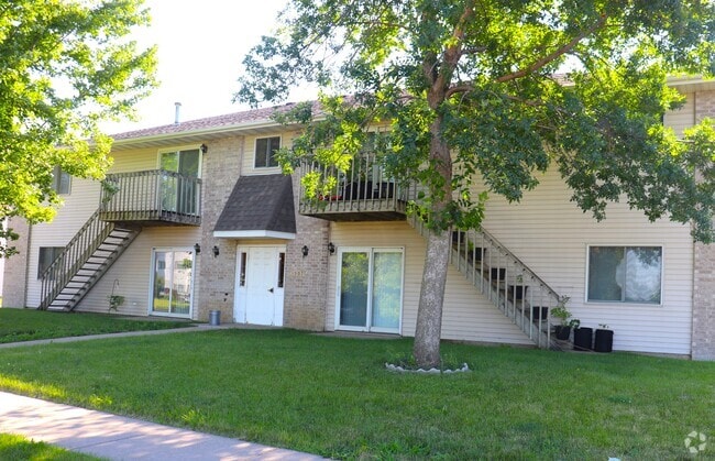Front of building - Westcove North Rental