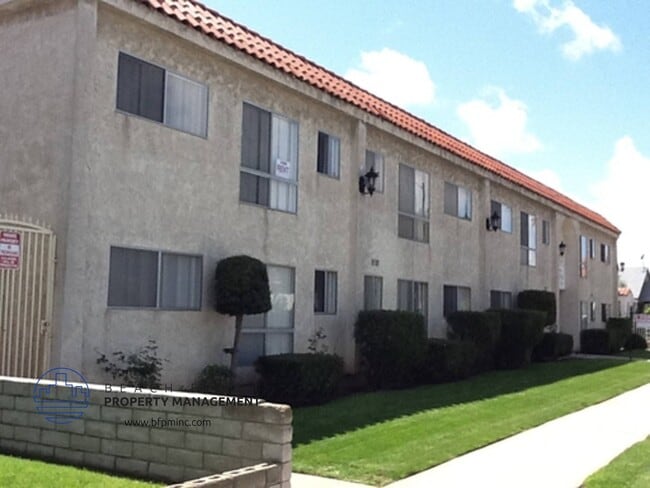 Building Photo - 1532 W. 257th St. Rental