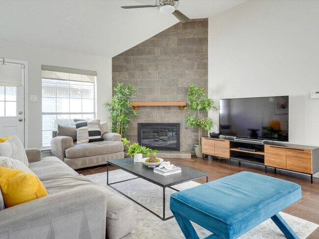 Photo - 4219 Bendwood Ln