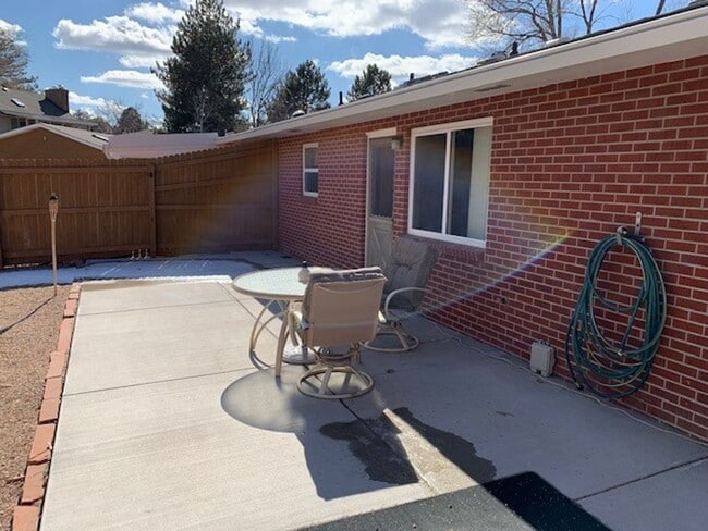 Photo - Quiet and Well-maintained Duplex for Rent ...