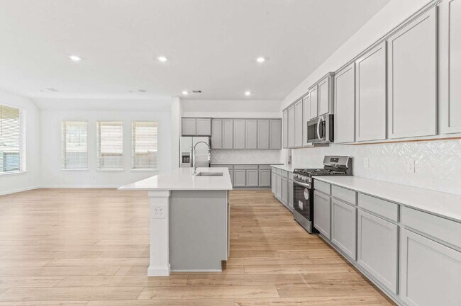 Photo - 18211 Saffron Sun St