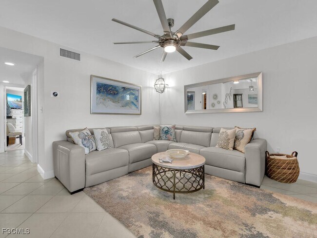 Photo - 25730 Hickory Blvd Unidad 536