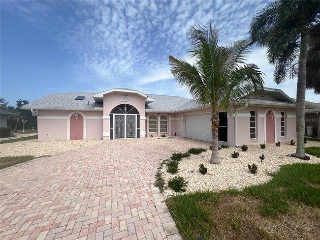 Building Photo - 2300 Mauritania Rd