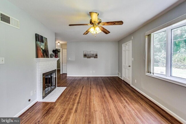 Photo - 6641 Barrett Rd