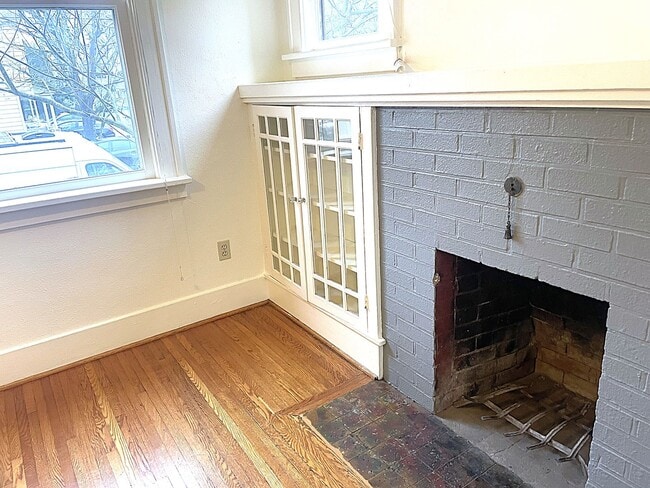 Photo - Eliot neighborhood House: 2 bedroom, large basement, hardwood floors, laundry units & fireplace