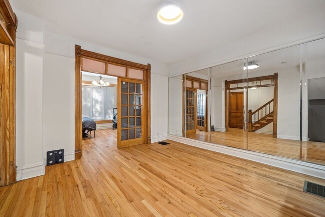 Photo - 1015 Garnett Pl