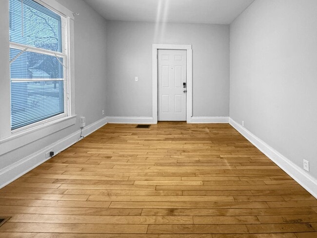 Photo - 309 Eastern Ave SE Unidad 1