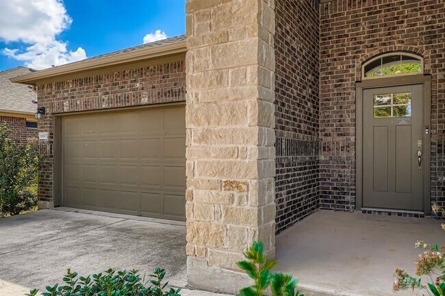 Photo - 16605 Aventura Ave
