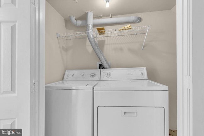 Photo - 1809 Spanish Oak Ln