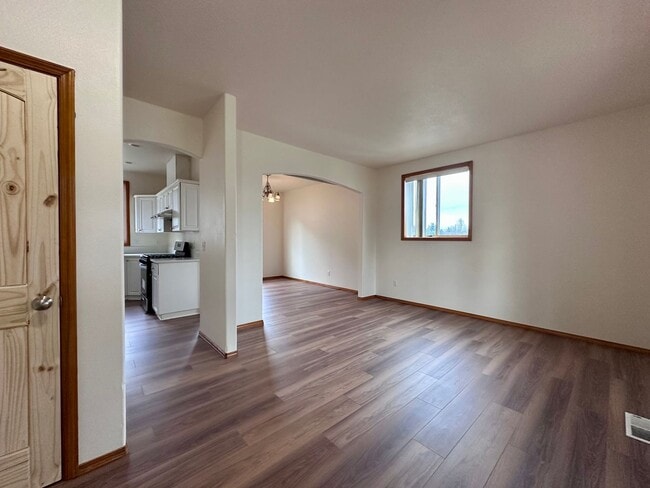 Photo - Beautiful Move-In Ready Single-Family Home on a Corner Lot in Gresham!