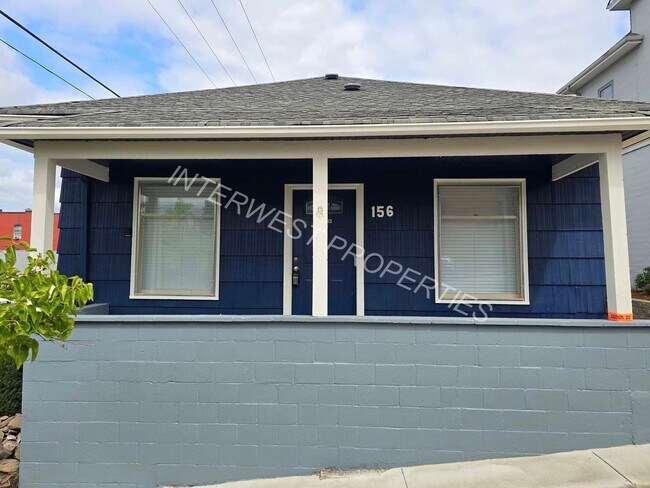 Remodeled 2 Home in Kalama! - Remodeled 2 Home in Kalama!