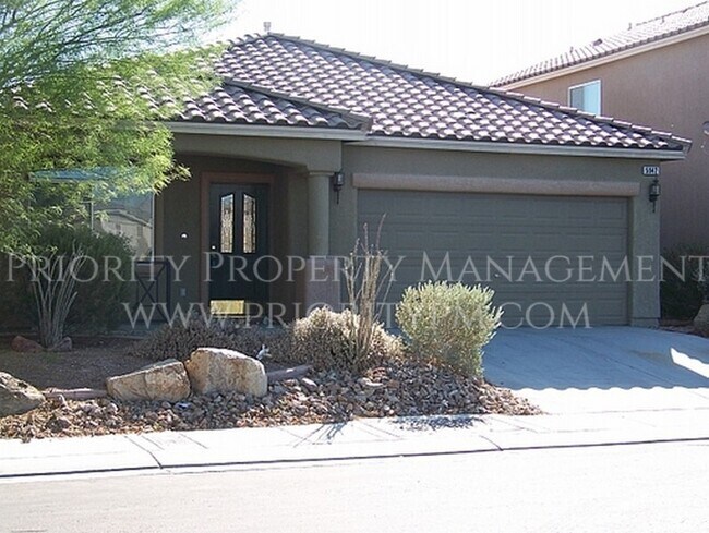 Building Photo - COMING SOON~~3 Bed ~ 2 Bath ~ 1600+ sq ft Single Story!