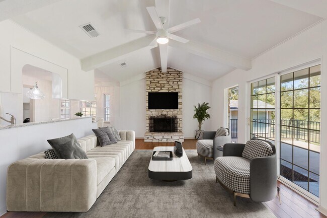 Photo - 142 Lake Shore Dr