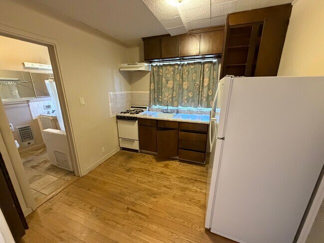 Photo - Studio across from UNM Unit B