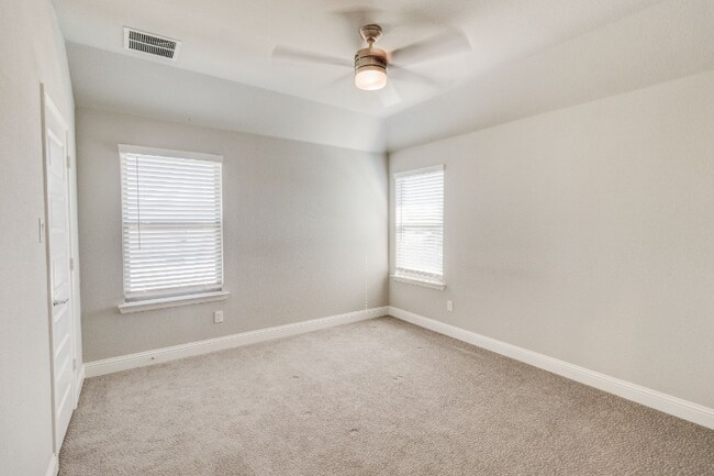 Photo - 7345 Zachary