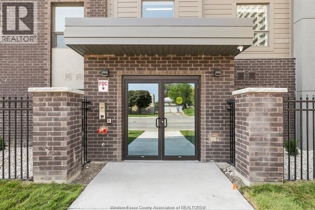 Photo - 955 Ouellette Ave Unit 301