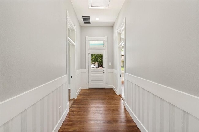 Photo - 1159 San Bernard St