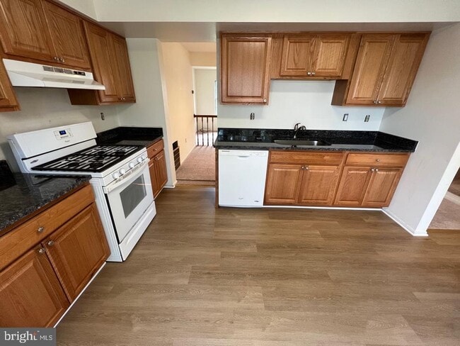 Photo - 7520 Indian Hills Dr