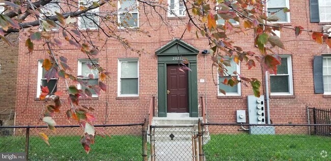 Building Photo - 2821 7th St NE Rental