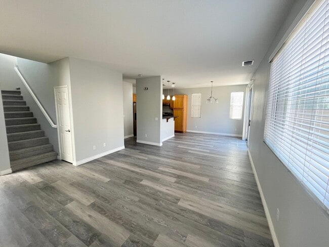 $300 OFF 1ST MONTH! Beautiful 3 bedroom 2.... - $300 OFF 1ST MONTH! Beautiful 3 bedroom 2....