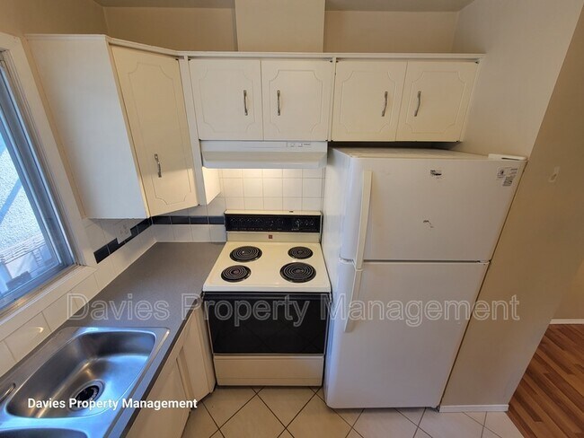 Photo - 10727-10764 64 Ave NW