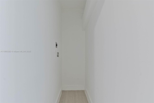 Photo - 1051 NW 2nd St Unit 12