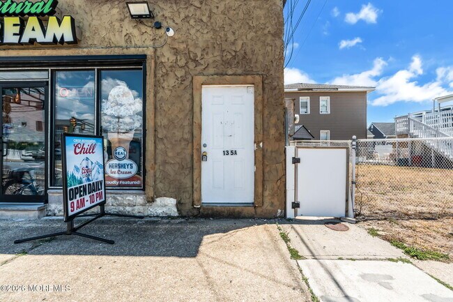 Photo - 135 Hamilton Ave Unidad A