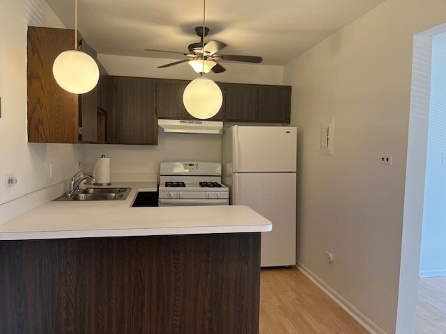 Photo - 5733 W 103rd St Unit 1W