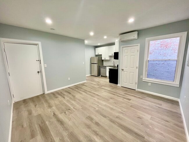 Photo - 4828 Lorain Ave