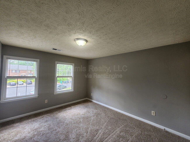 Photo - 5288 Weyden Ct