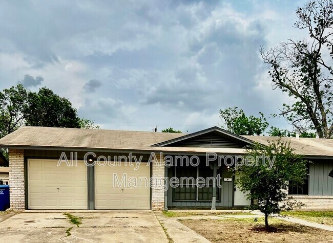 Photo - 4923 Creekmoor Dr
