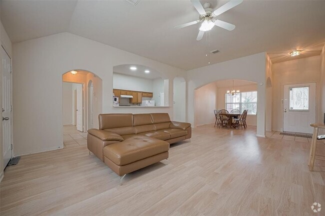 Building Photo - 4811 Tracemeadow Dr Rental