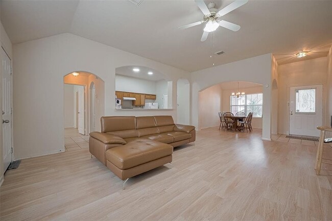 Photo - 4811 Tracemeadow Dr House