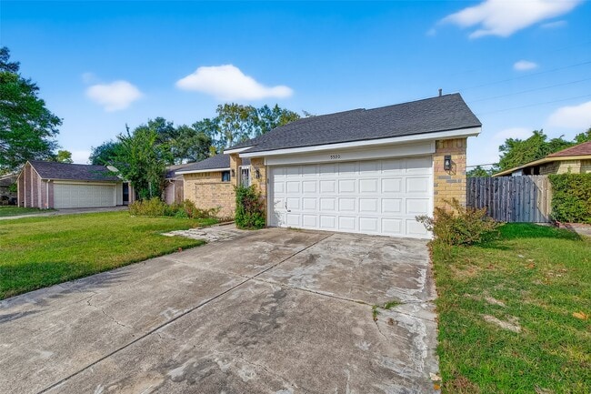Photo - 5530 Oak Falls Dr