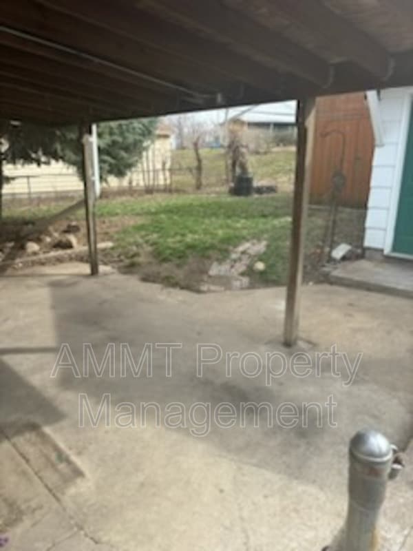 Photo - 2404 Wisconsin St SW