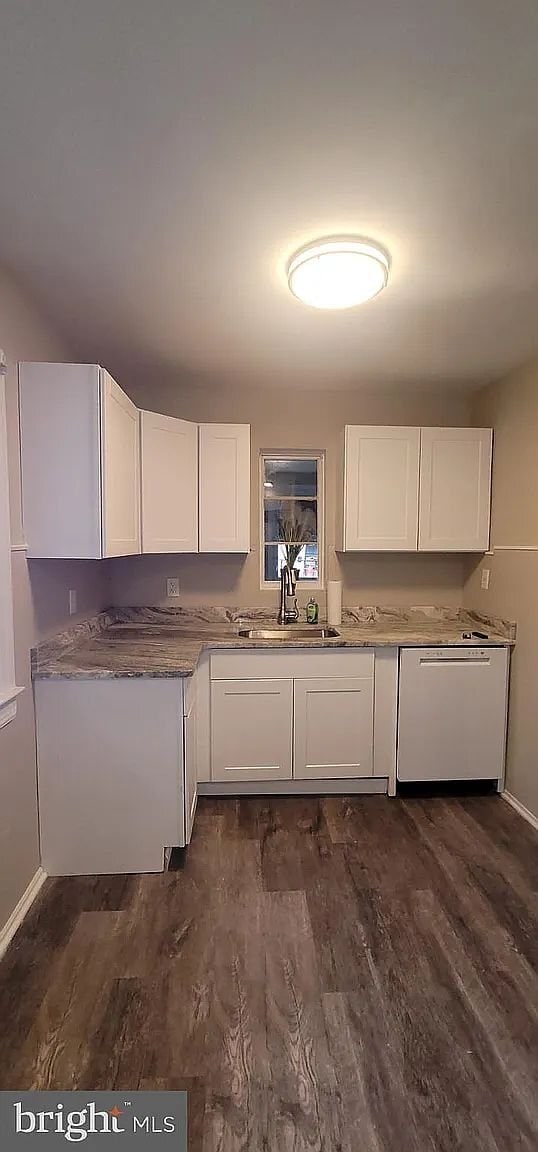 Photo - 419 Bethune Dr