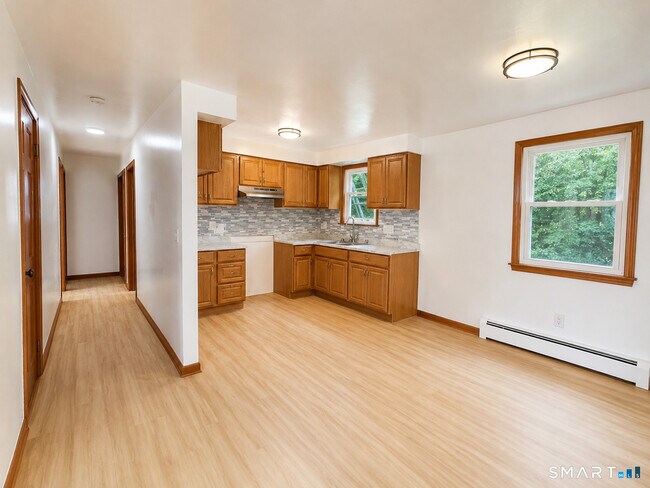 Photo - 98 Hartley Dr