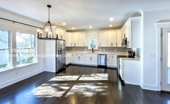 Photo - 174 Lynda Cir