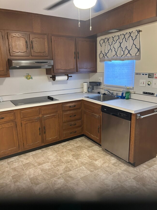 Photo - 1168A Clydebank Ct Unit 1168A