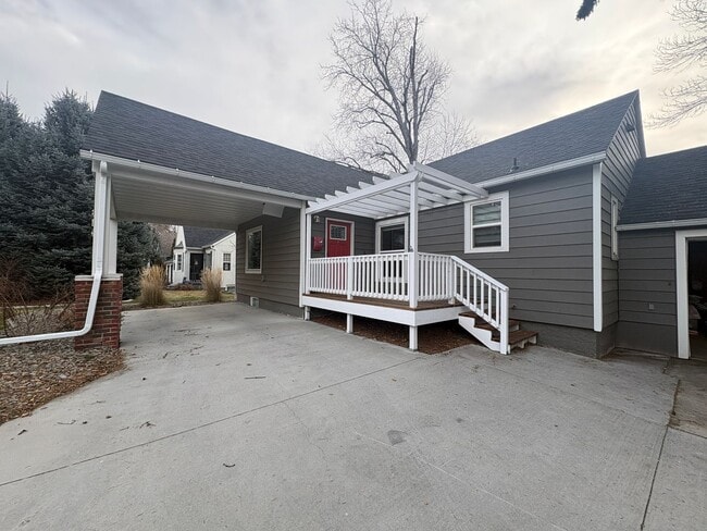 Photo - 4-bedroom, 2.5-bath home located on Poly.