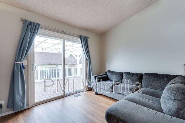 Photo - 10034 Bayley Ct