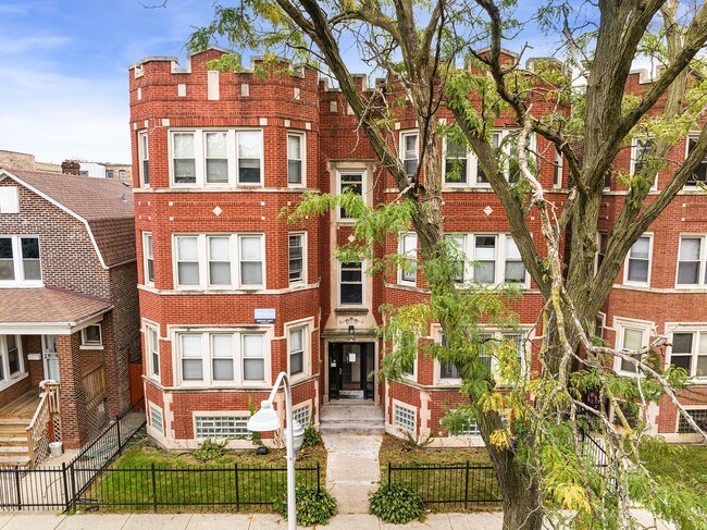 7147-49 S Cornell Ave - 7147-49 S Cornell Ave Apartment Unit 7147-2N