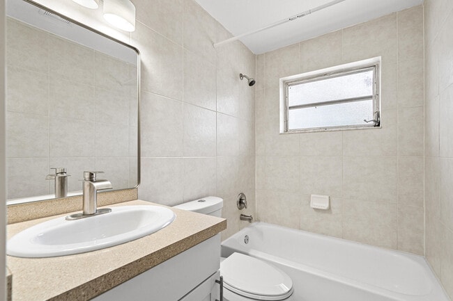 Photo - 1908 NW 4th Ave Unit 220