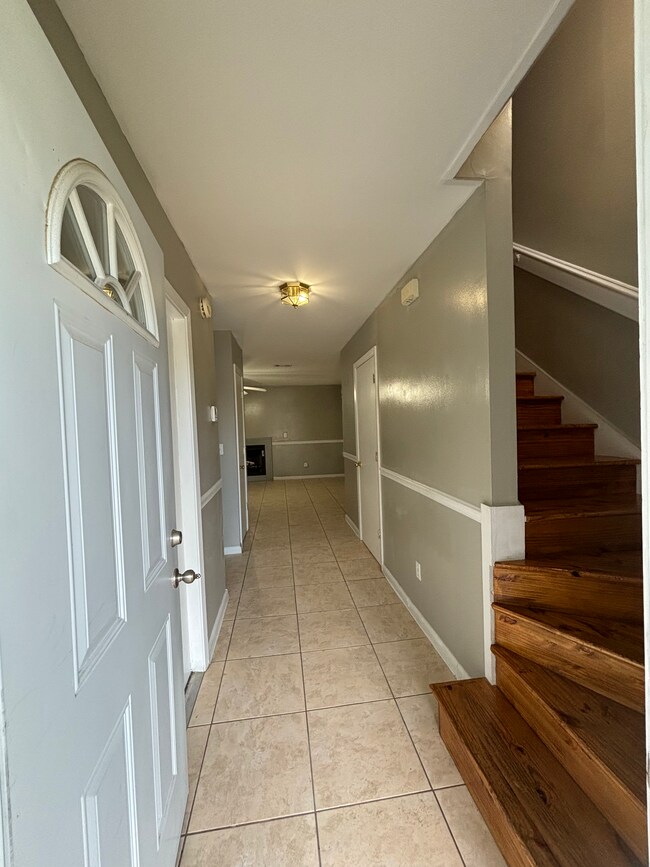 Photo - 300 OLYMPIA CT
