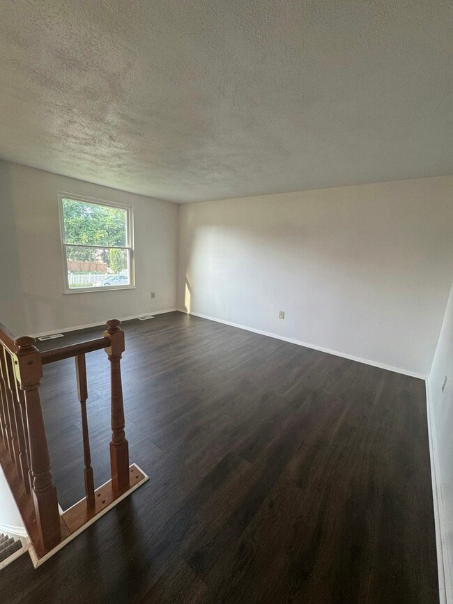 Photo - 6401 Brambleton Rd