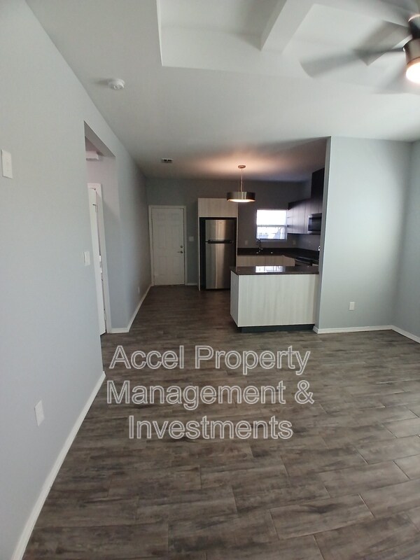 Photo - 1805 Cari Nicole Ave Unit Apt 1