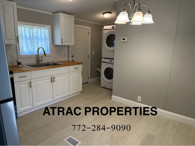 Photo - 608 NE Diana Terrace